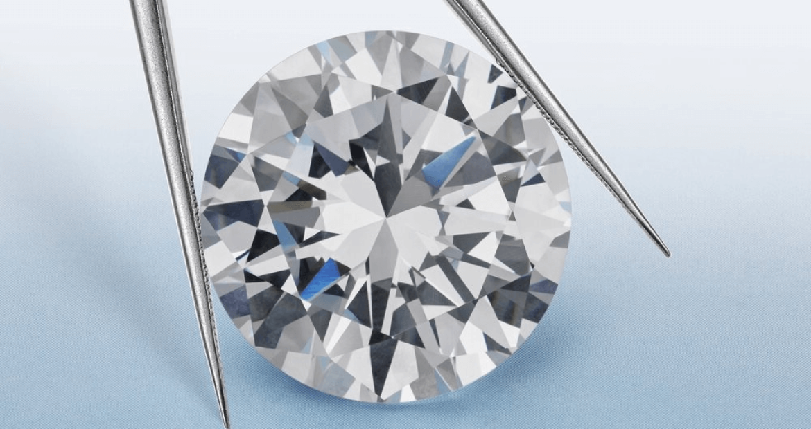 How to Spot a High-Quality Diamond Like an Expert